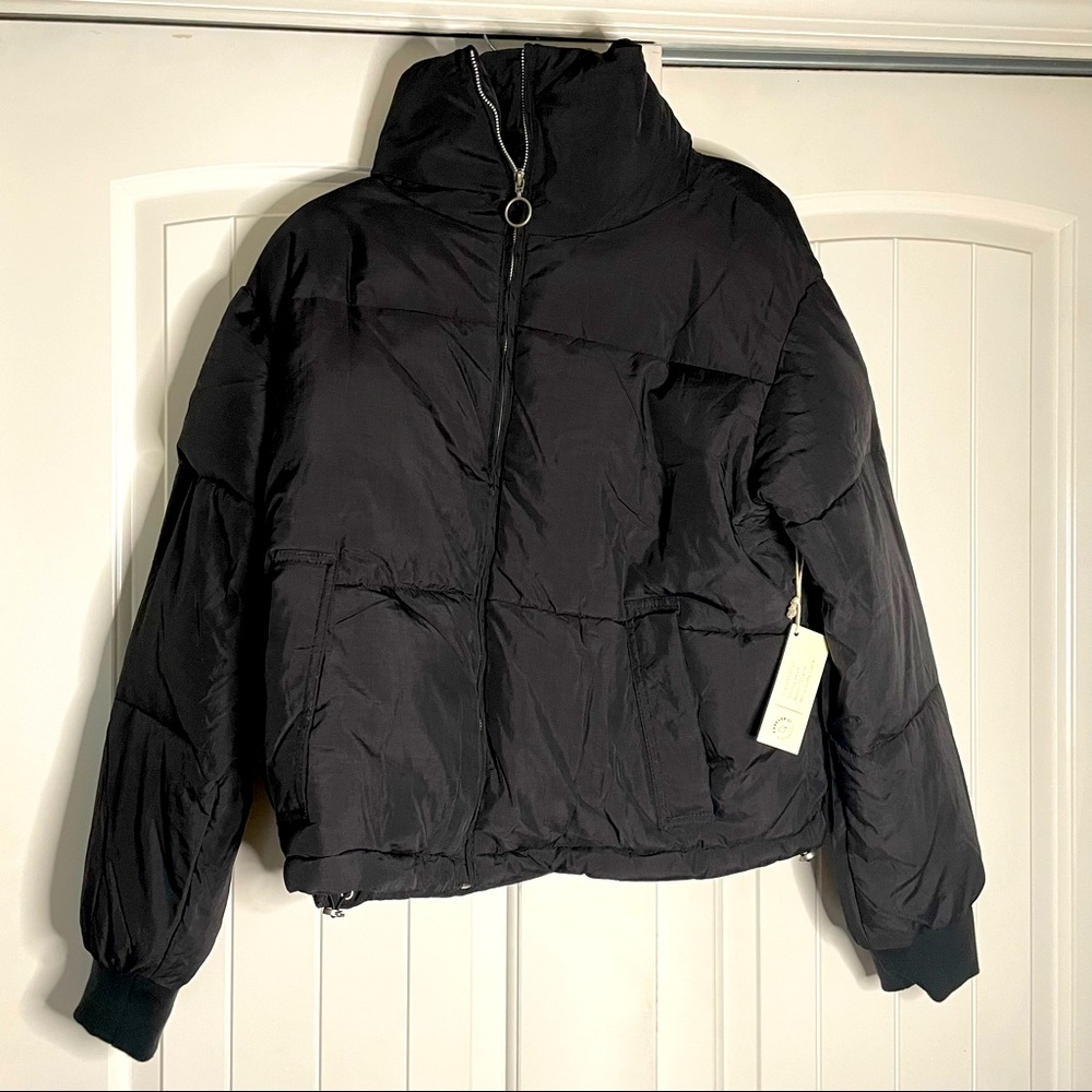 FOREVER 21 PUFFER COAT